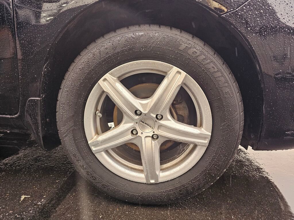 Used 2016 Nissan Versa S image 9