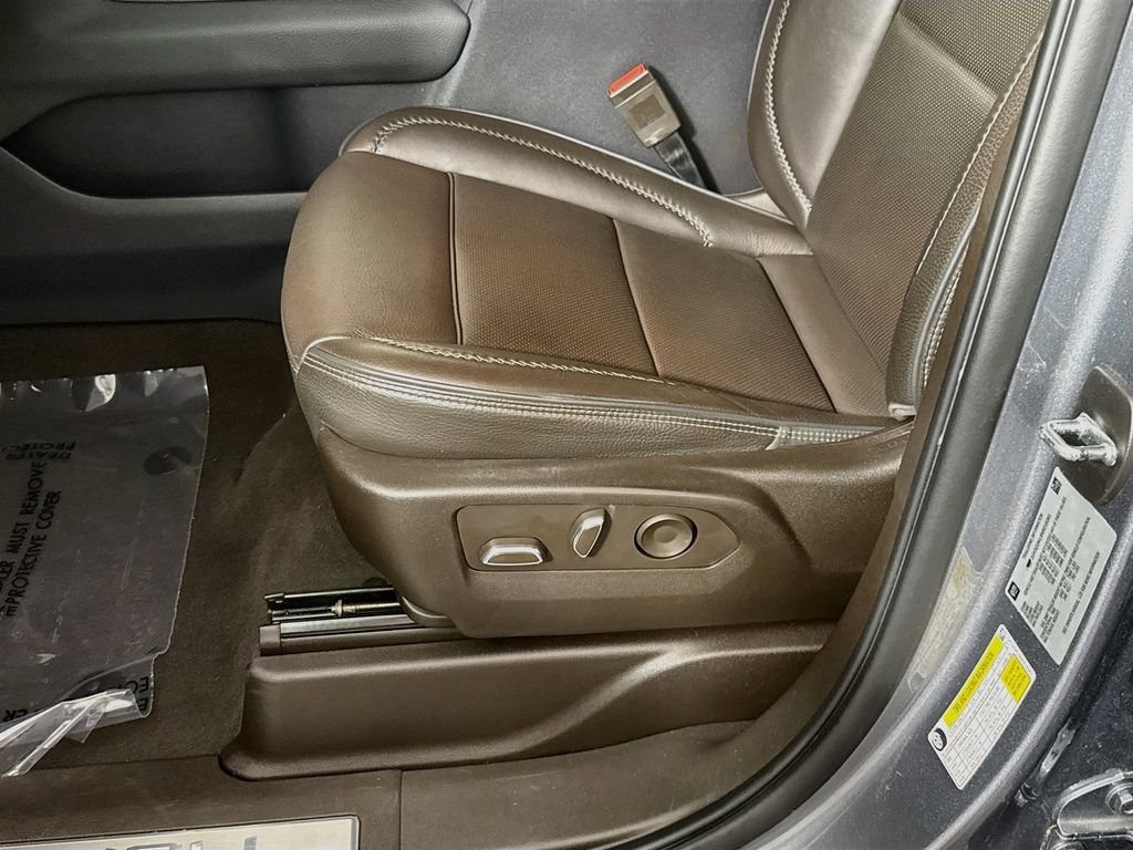 Used 2022 GMC Yukon Denali AWD/4WD image 25