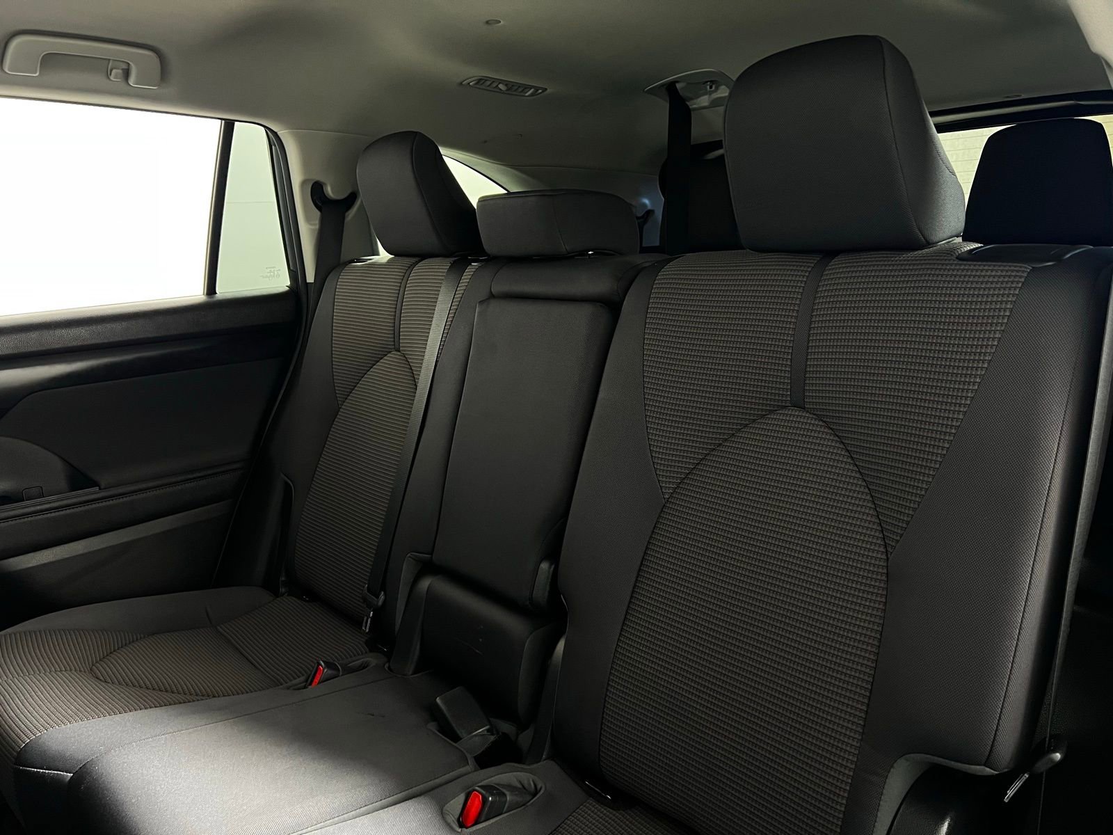 Certified 2023 Toyota Highlander LE image 22