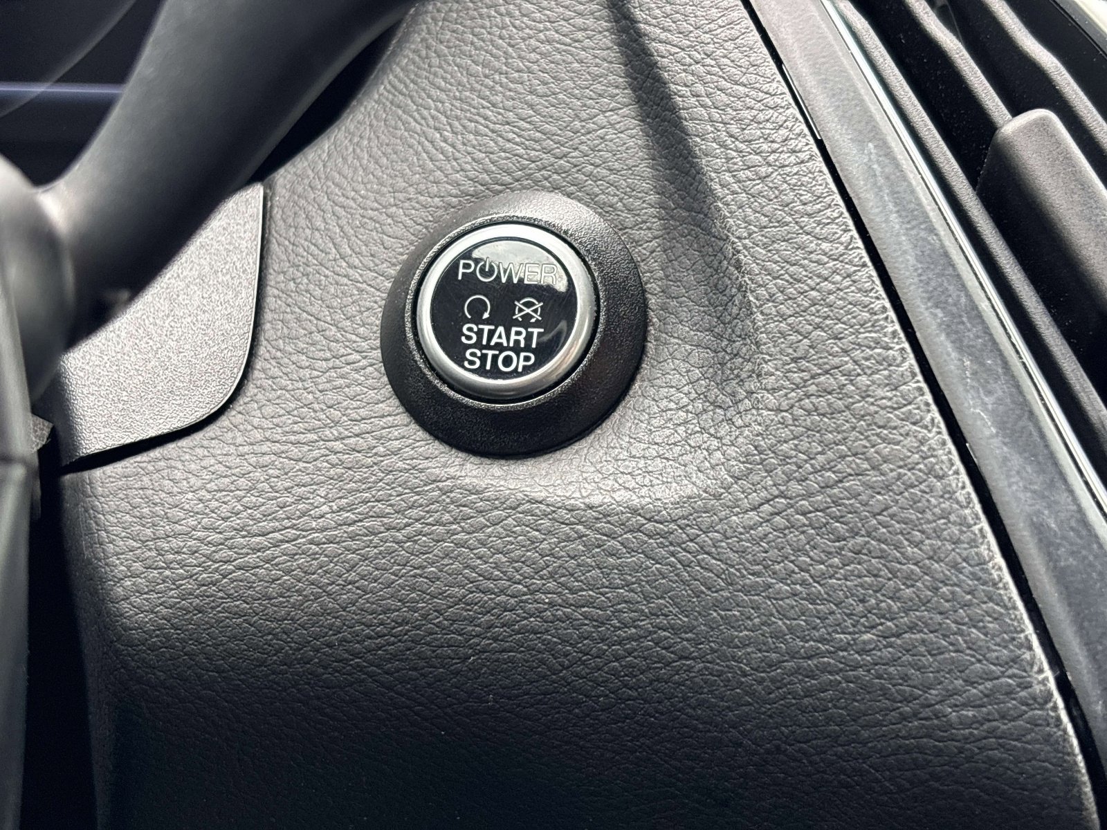 Used 2016 Ford Focus Electric Hatchback image 25