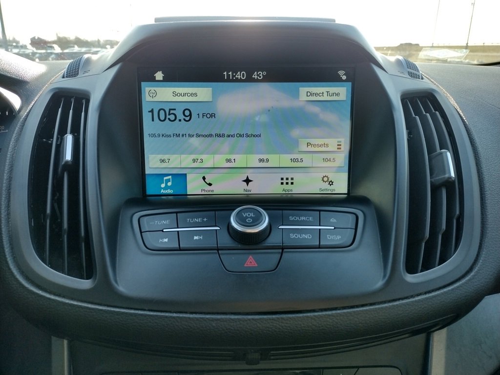 Used 2017 Ford Escape SE w/ Equipment Group 201A image 3