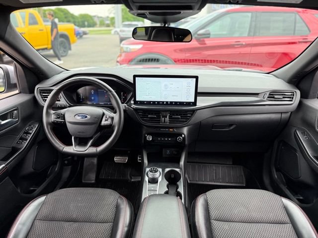 Certified 2023 Ford Escape ST-Line Select w/ Tech Pack #1 AWD/4WD video 2