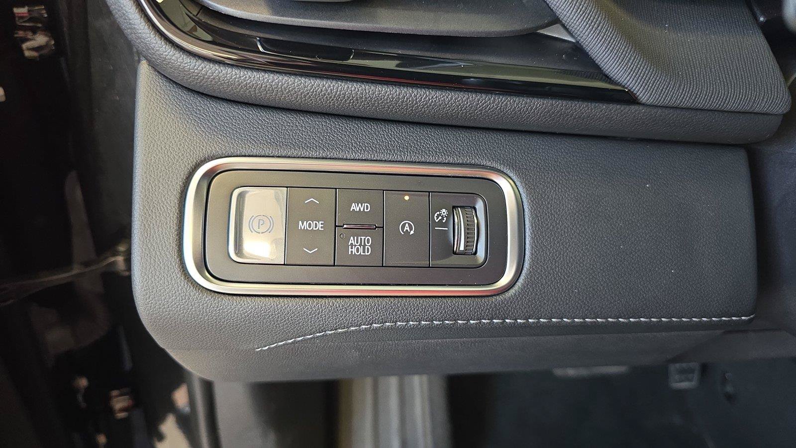 Used 2026 Buick Enclave Sport Touring AWD/4WD image 25
