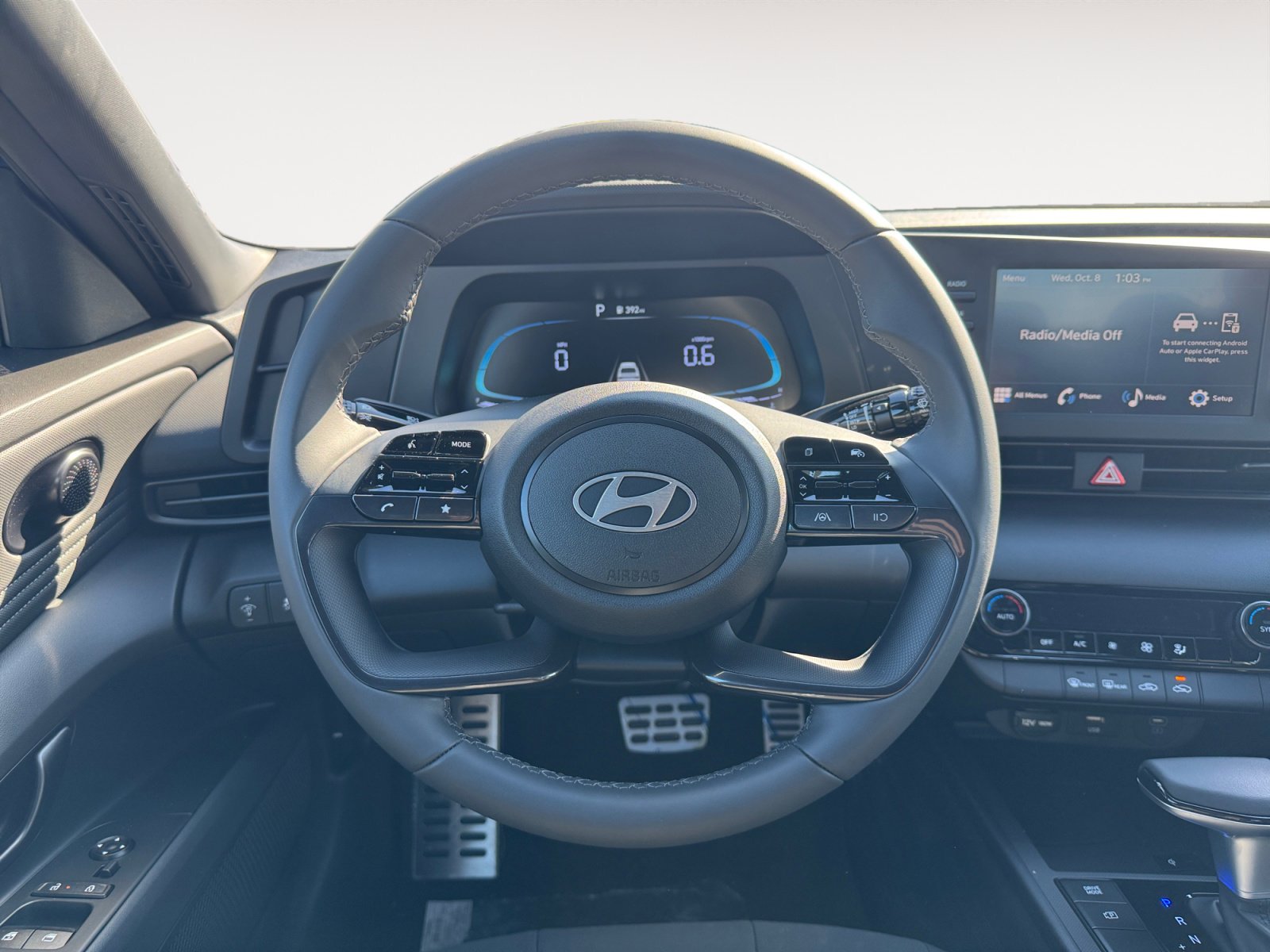 New 2025 Hyundai Elantra Sport image 12