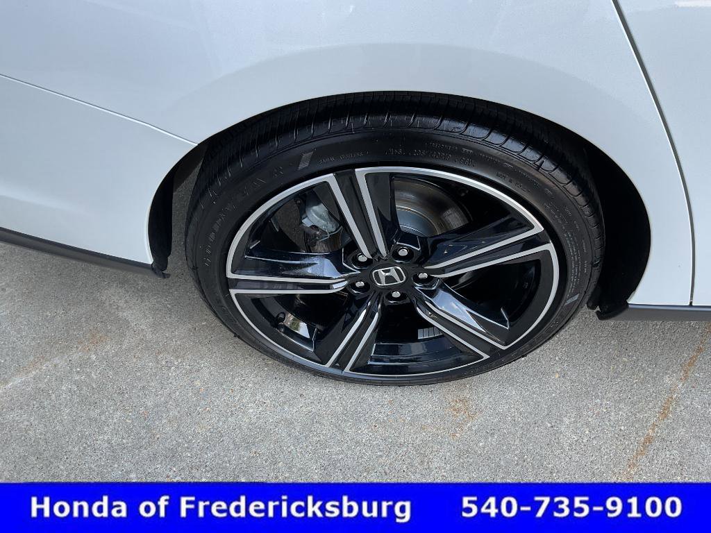 Used 2025 Honda Accord Sport image 11