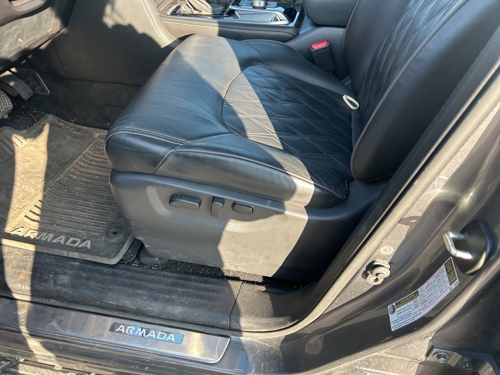 Used 2022 Nissan Armada Platinum w/ Captain's Chairs Package image 22