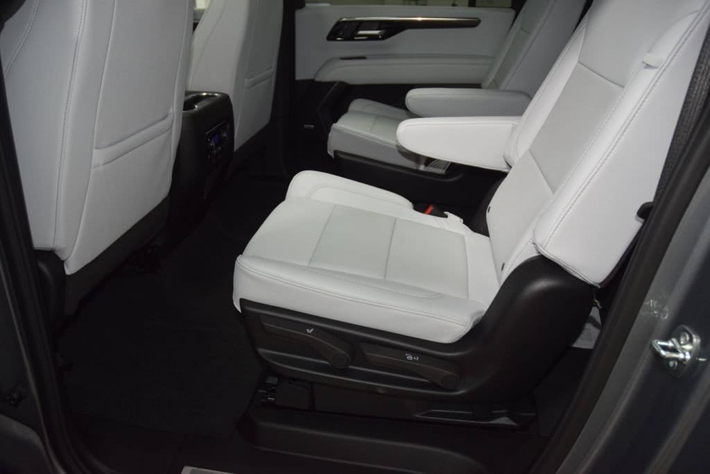 New 2026 Chevrolet Suburban Premier AWD/4WD image 43