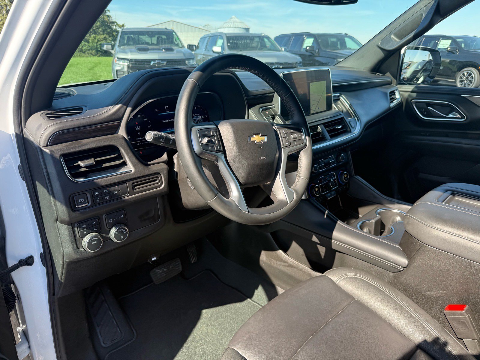 Used 2024 Chevrolet Tahoe LT w/ LT Signature Plus Package AWD/4WD image 13