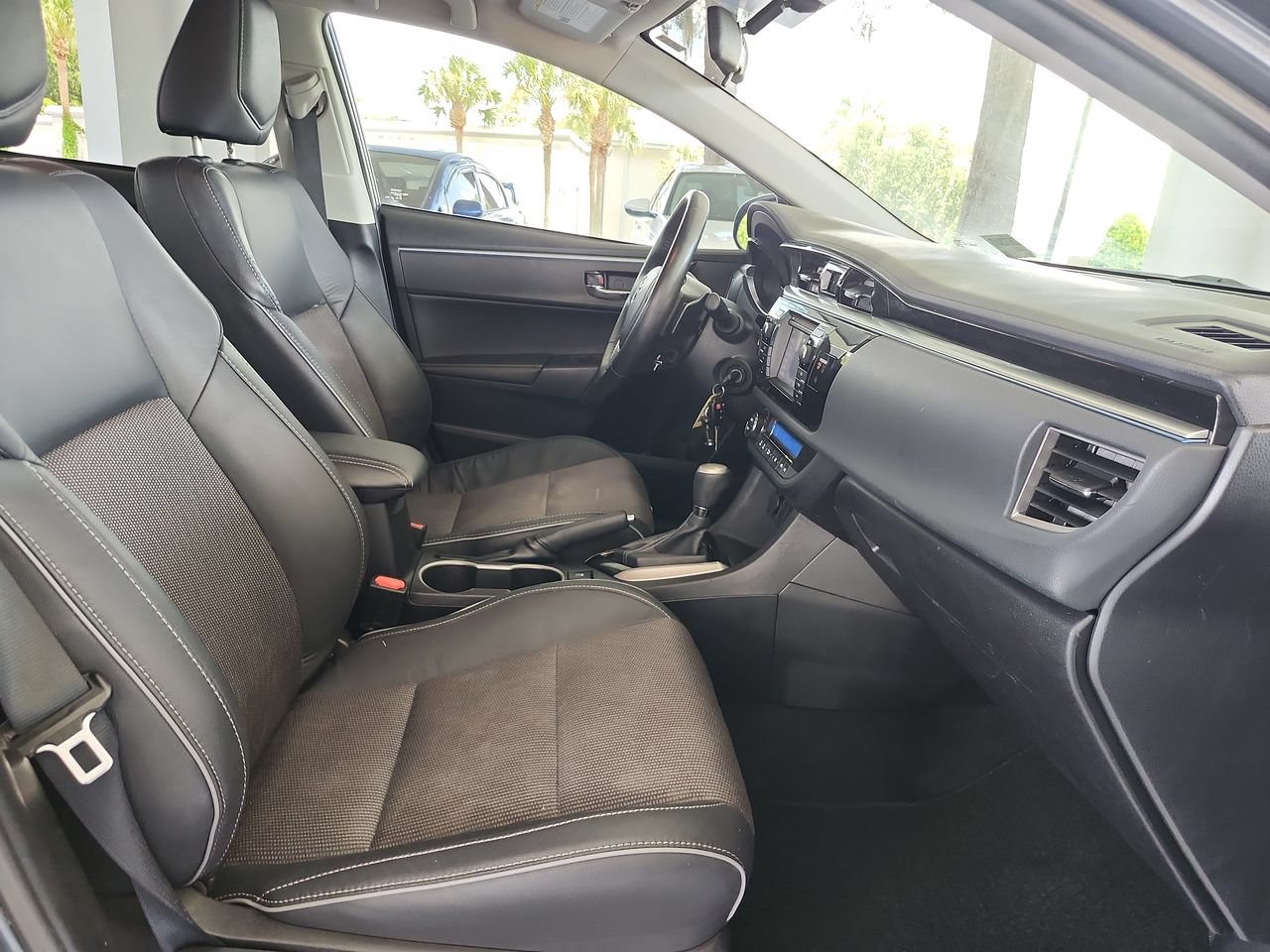 Used 2015 Toyota Corolla S FWD image 19