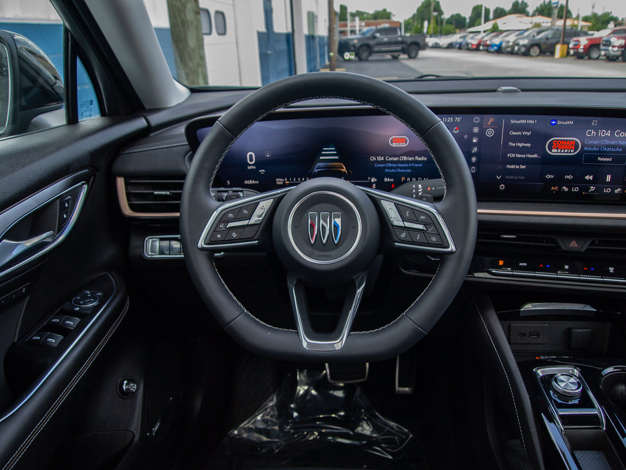 Used 2025 Buick Envision Sport Touring AWD/4WD image 21