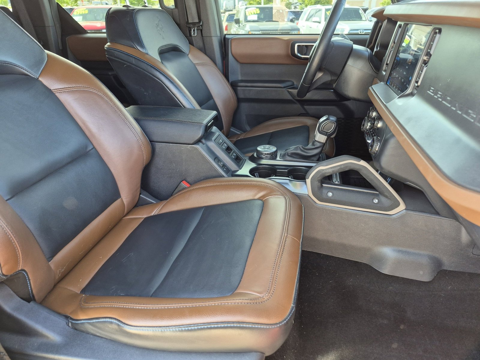 Used 2024 Ford Bronco Outer Banks w/ Sasquatch Package AWD/4WD image 22