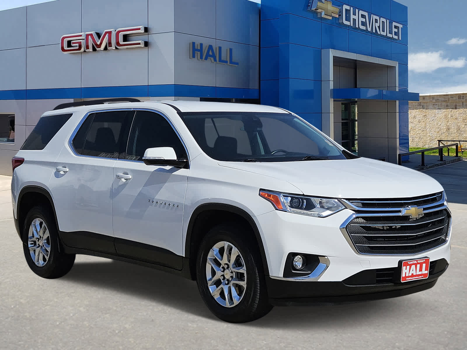 Used 2020 Chevrolet Traverse LT image 1