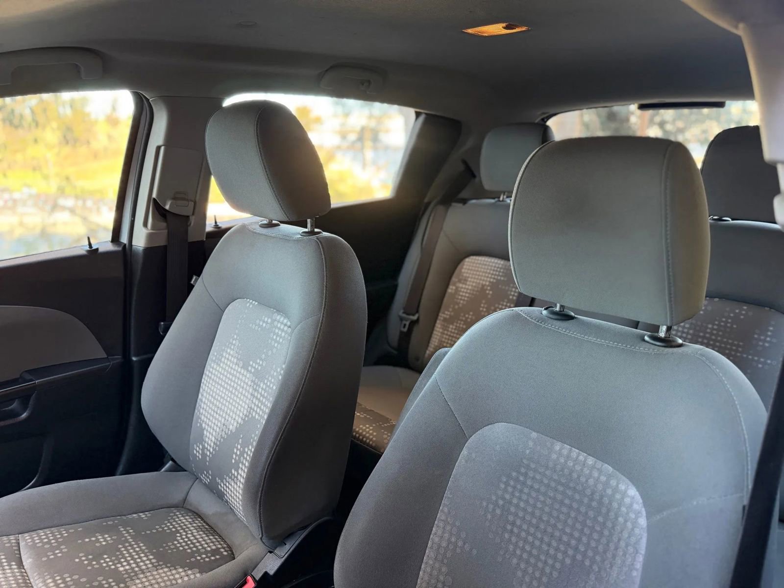 Used 2020 Chevrolet Sonic LT image 9