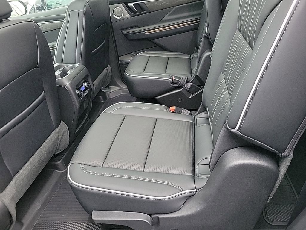 New 2026 Buick Enclave Avenir w/ Super Cruise Package image 9