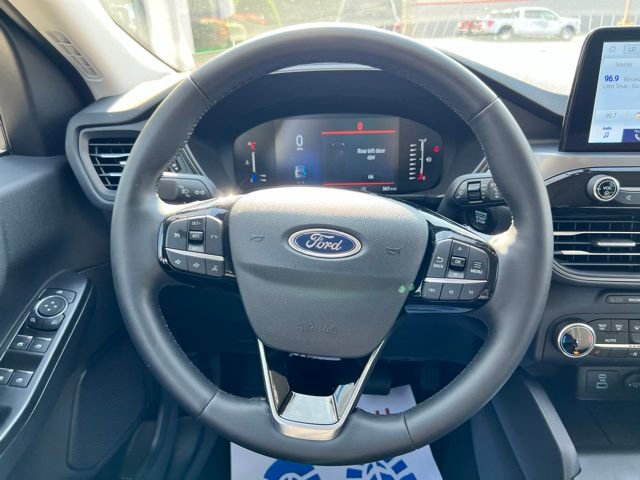 Used 2023 Ford Escape Active image 12