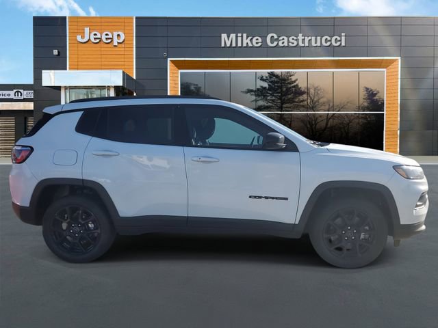 New 2026 Jeep Compass Latitude image 3