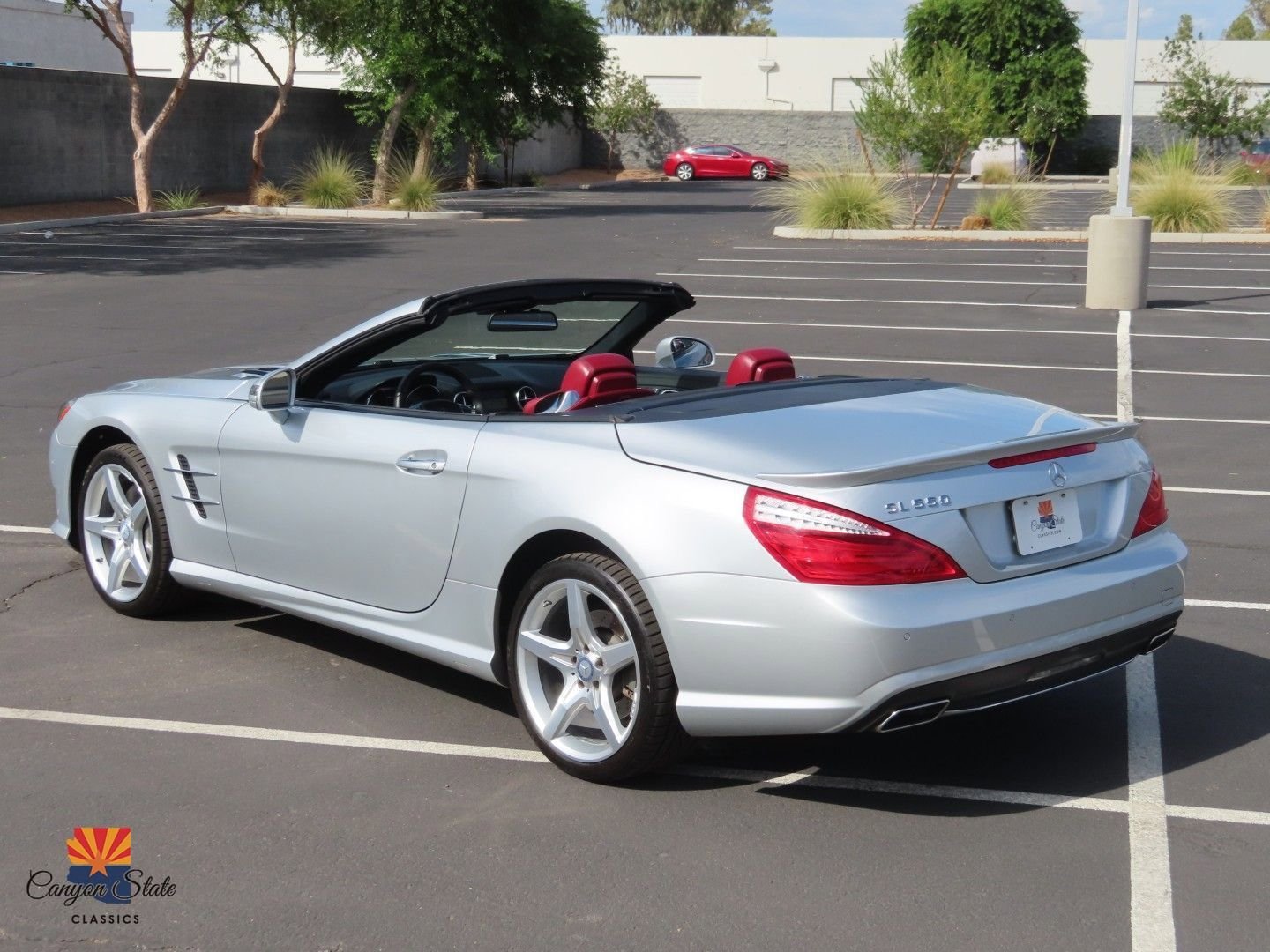 Used 2013 Mercedes-Benz SL 550 image 12