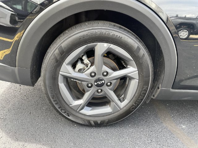 Used 2025 Kia K4 FWD image 34