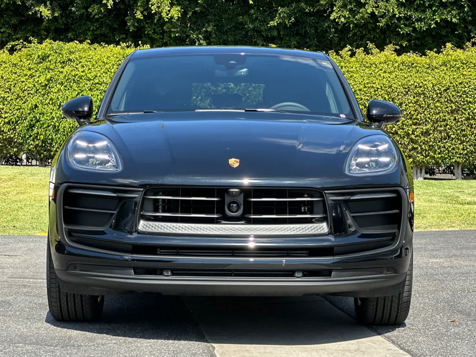 New 2026 Porsche Macan AWD/4WD image 11