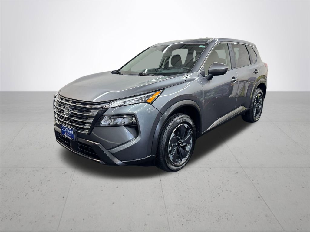 Used 2025 Nissan Rogue SV image 2