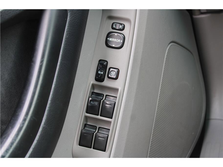 Used 2005 Toyota 4Runner Sport AWD/4WD image 13