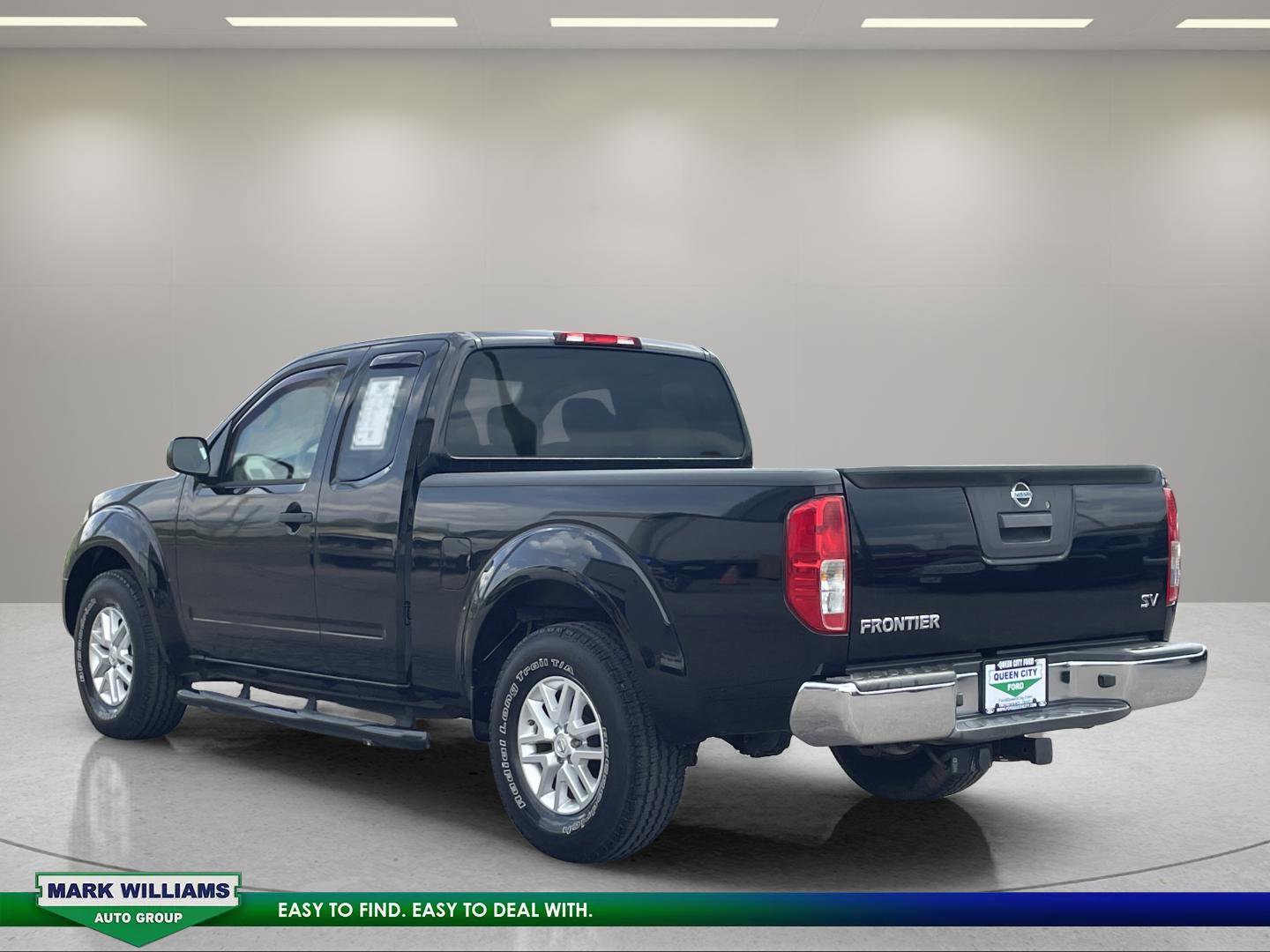 Used 2015 Nissan Frontier SV image 6