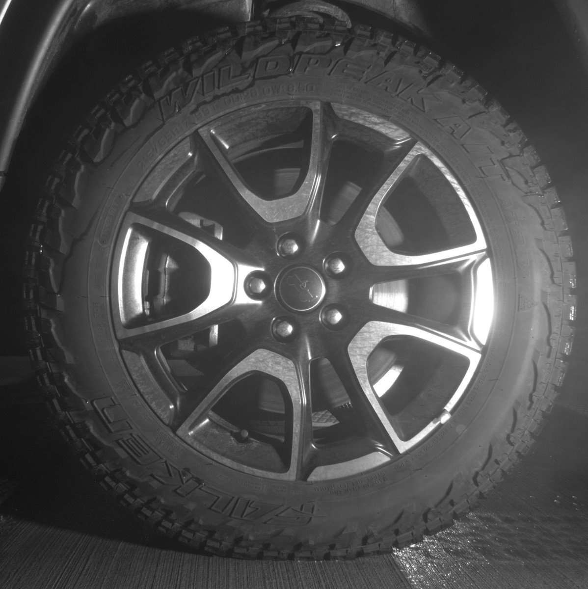 Used 2025 Jeep Compass Trailhawk AWD/4WD image 12