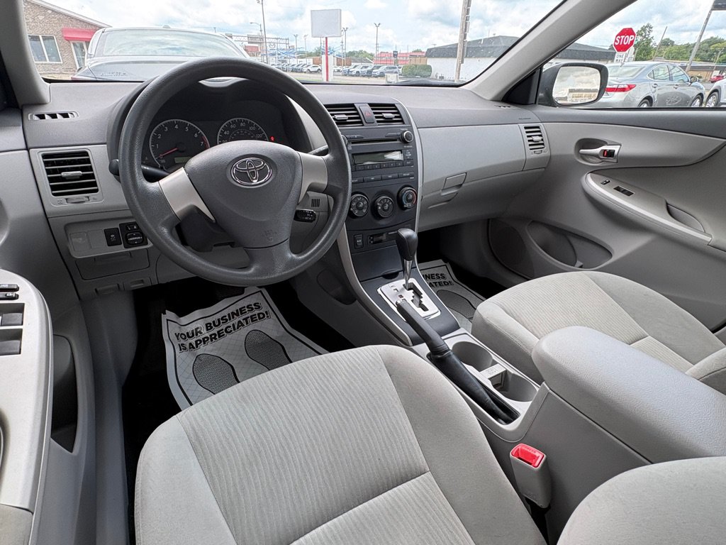 Used 2010 Toyota Corolla LE w/ All Weather Guard Pkg FWD image 9