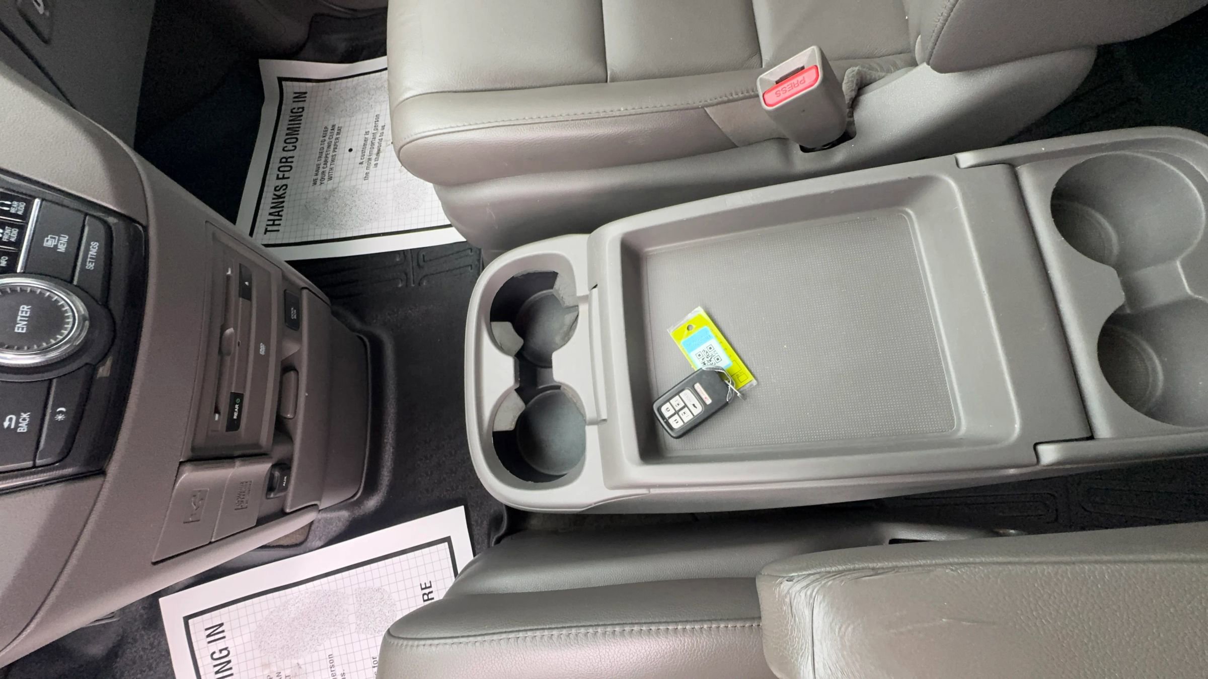 Used 2014 Honda Odyssey Touring Elite image 22