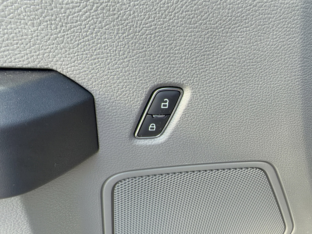 Certified 2021 Ford F250 XL w/ Power Equipment Group image 10