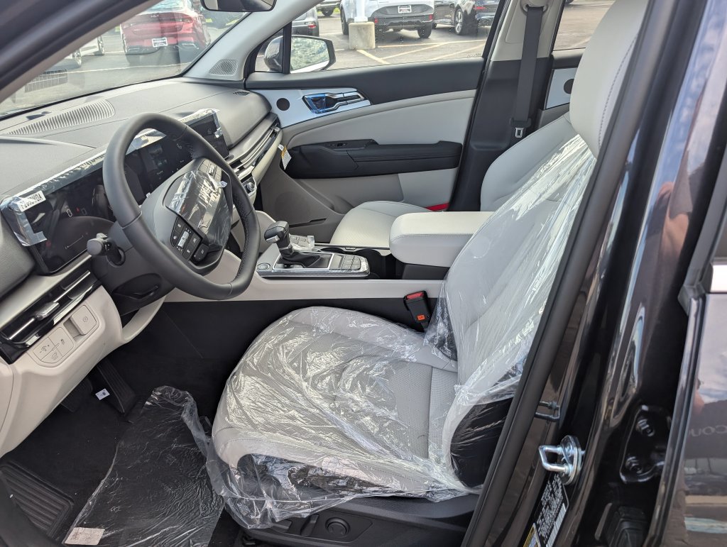 New 2026 Kia Sportage EX FWD image 14