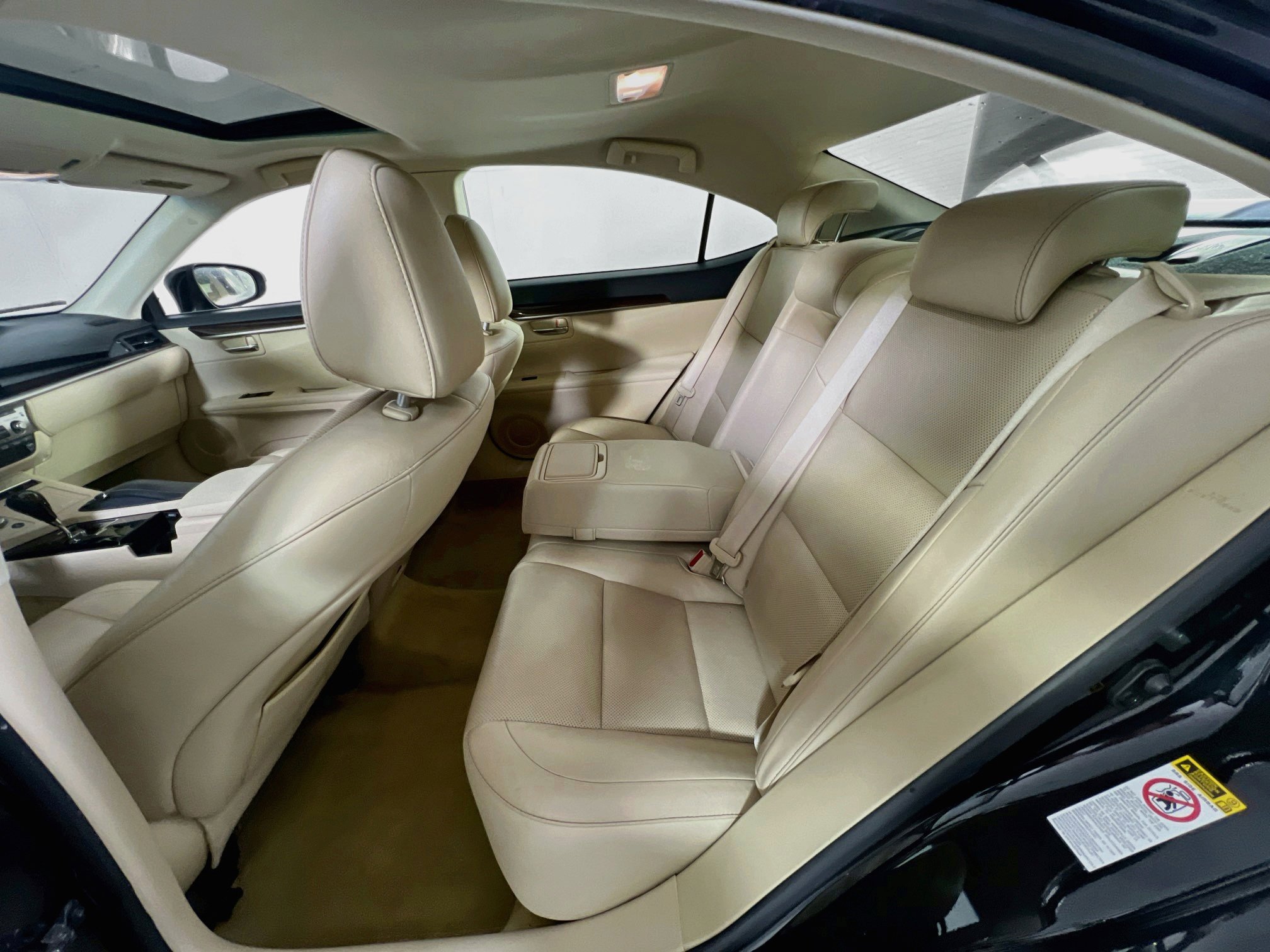 Used 2015 Lexus ES 350 w/ Luxury Package FWD image 25