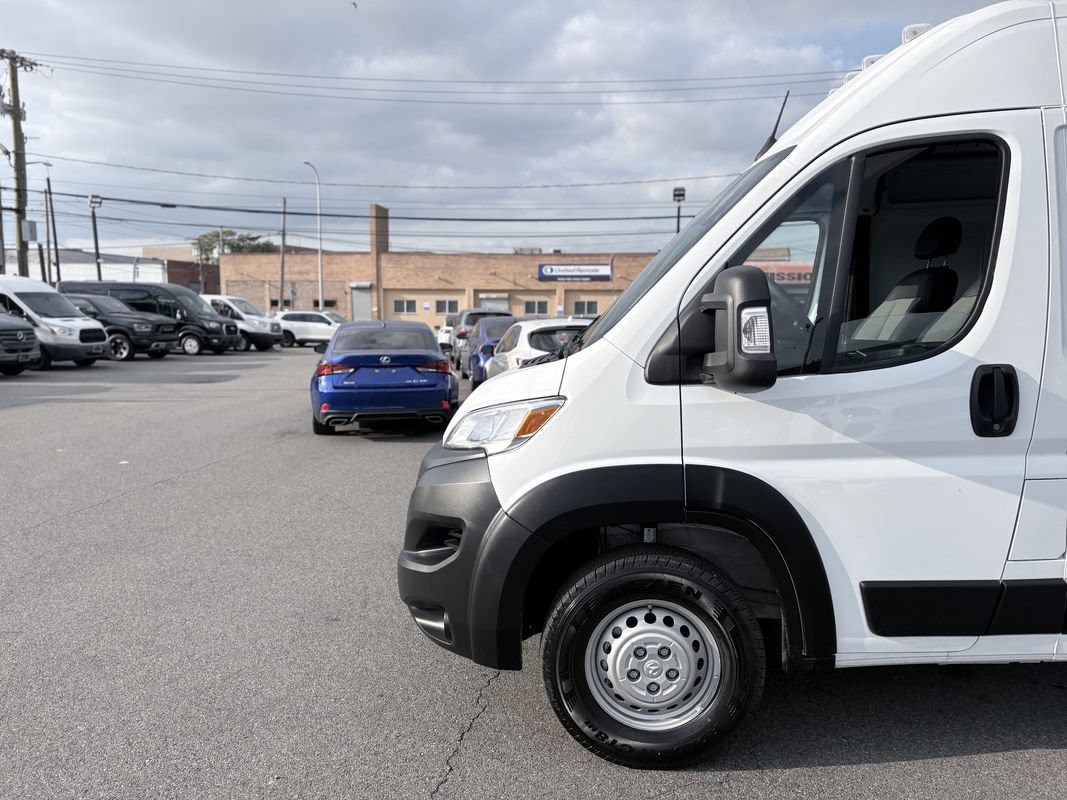Used 2026 RAM ProMaster 2500 w/ Convenience Group FWD image 6