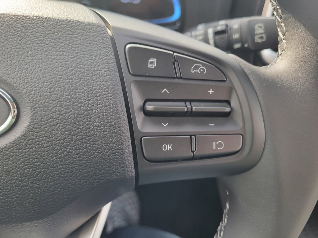 New 2026 Hyundai Venue SEL FWD image 18
