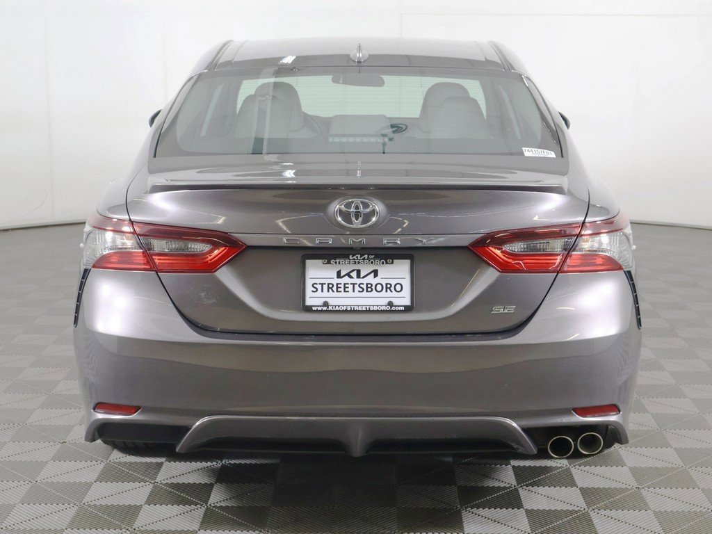 Used 2023 Toyota Camry SE image 9