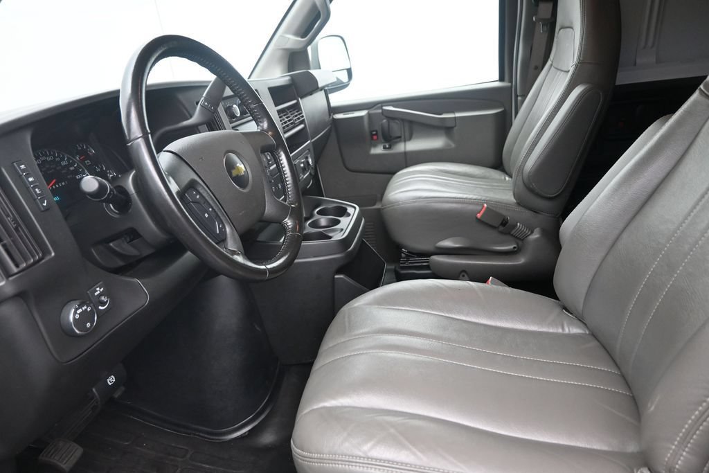 Used 2022 Chevrolet Express 2500 w/ Driver Convenience Package RWD image 12