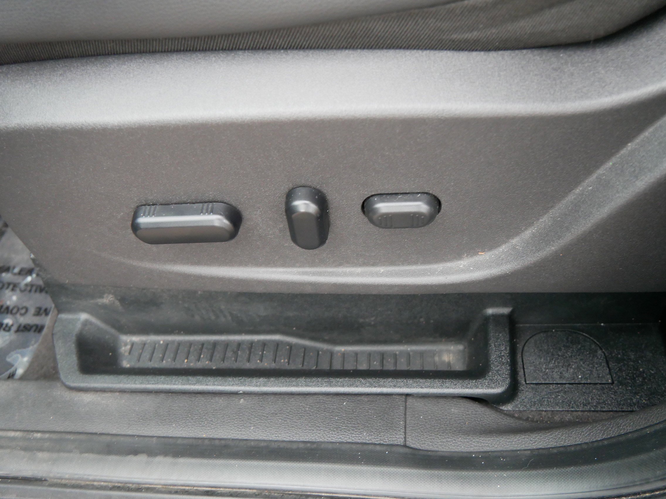 Used 2019 Ford Escape SEL AWD/4WD image 19