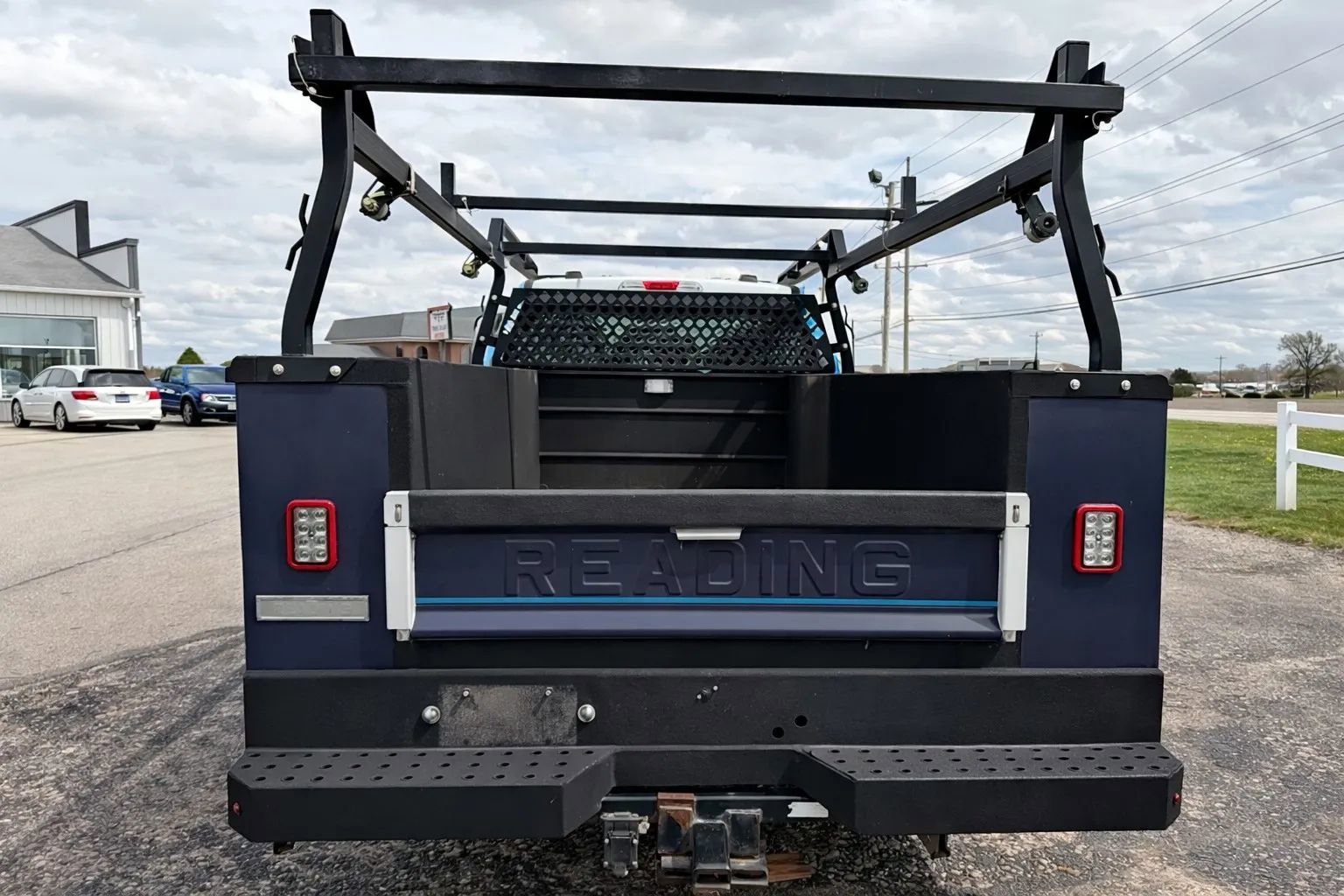 Used 2022 Ford F350 XL w/ Power Equipment Group image 2