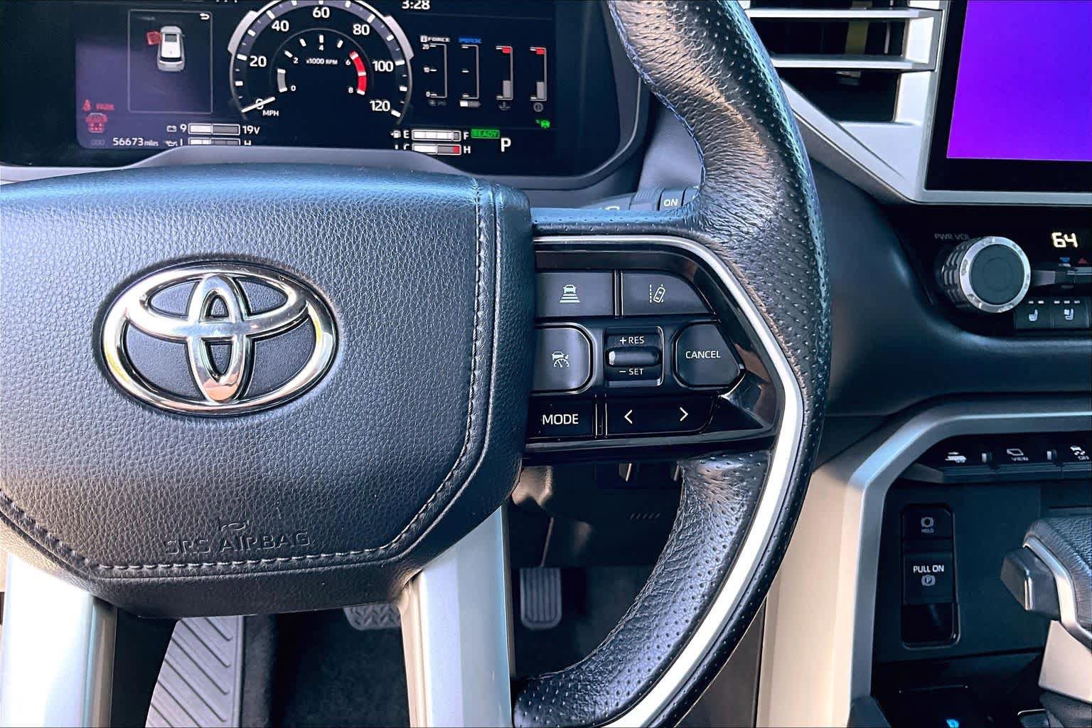 Used 2023 Toyota Sequoia Platinum AWD/4WD image 23