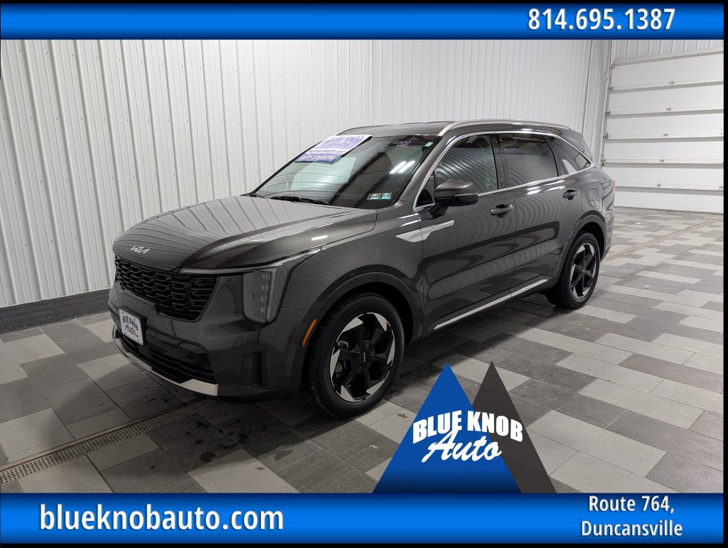 Used 2025 Kia Sorento EX