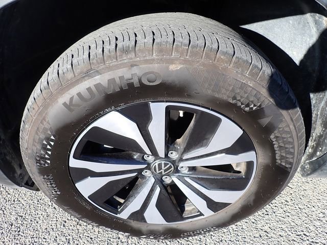 Used 2024 Volkswagen Atlas Cross Sport SE image 10