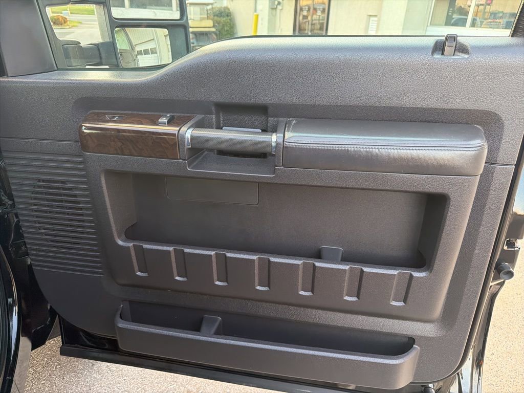 Used 2016 Ford F450 Platinum w/ FX4 Off Road Package AWD/4WD image 21