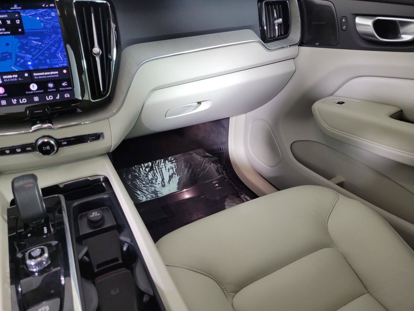 Certified 2023 Volvo XC60 B5 Plus w/ Protection Package Premier FWD image 16
