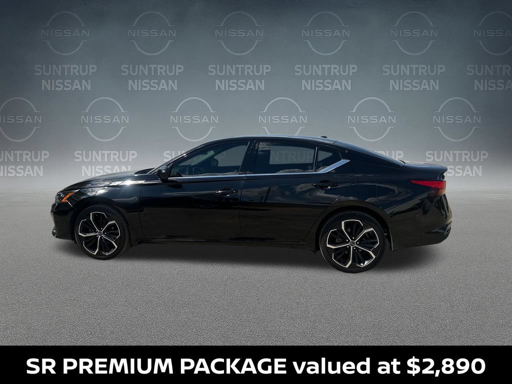 Certified 2023 Nissan Altima 2.5 SR w/ SR Premium Package AWD/4WD image 2