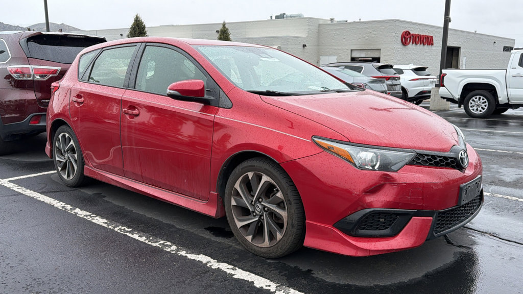 Used 2018 Toyota Corolla iM w/ Carpet Mat Package (TMS)