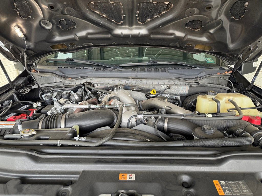 Used 2021 Ford F350 Lariat w/ Tremor Off-Road Package image 27