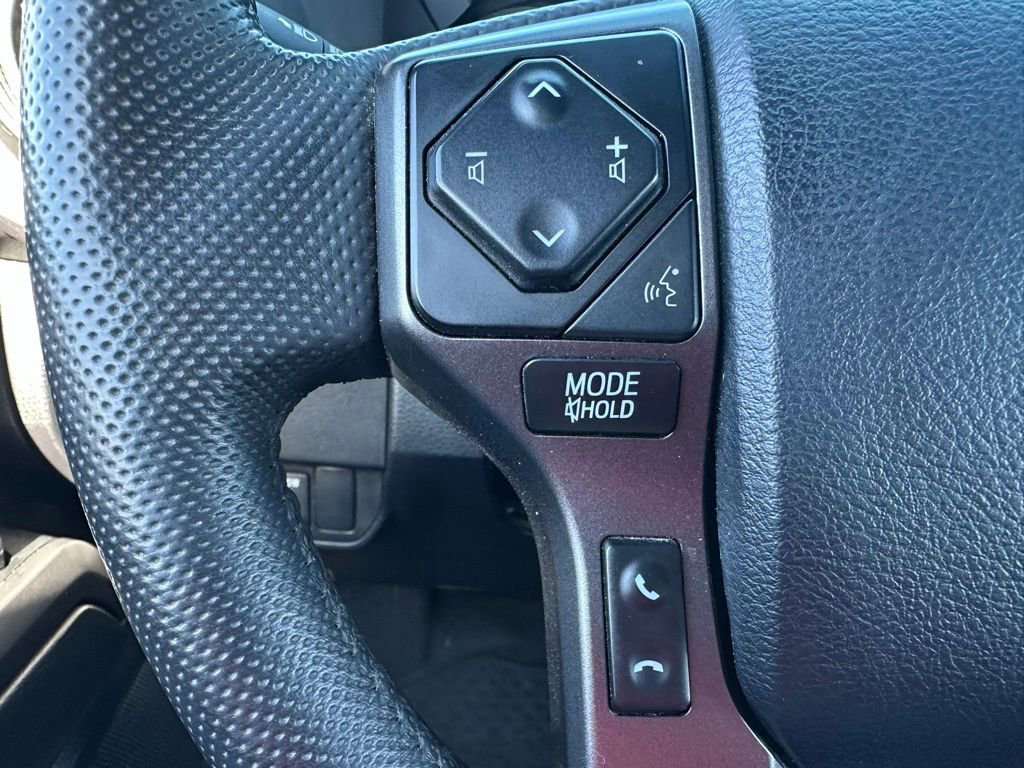 Used 2023 Toyota Tacoma TRD Off-Road w/ Advanced Technology Package image 31