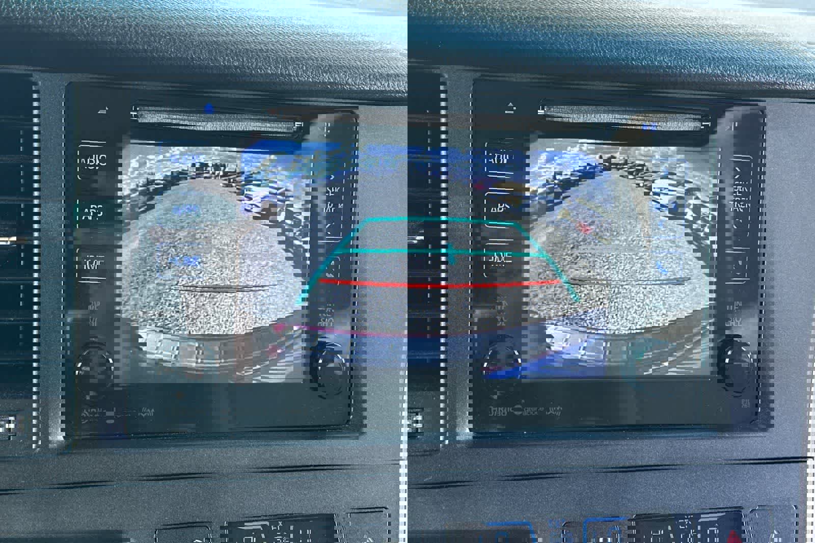 Used 2017 Toyota Sienna LE image 22