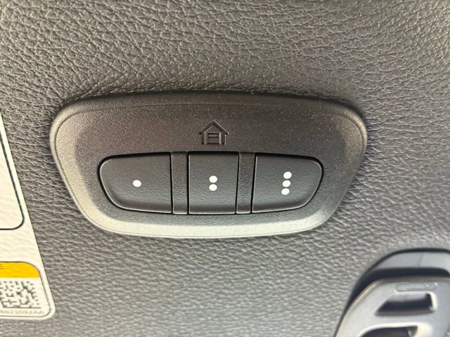 Used 2025 Jeep Gladiator Mojave image 15