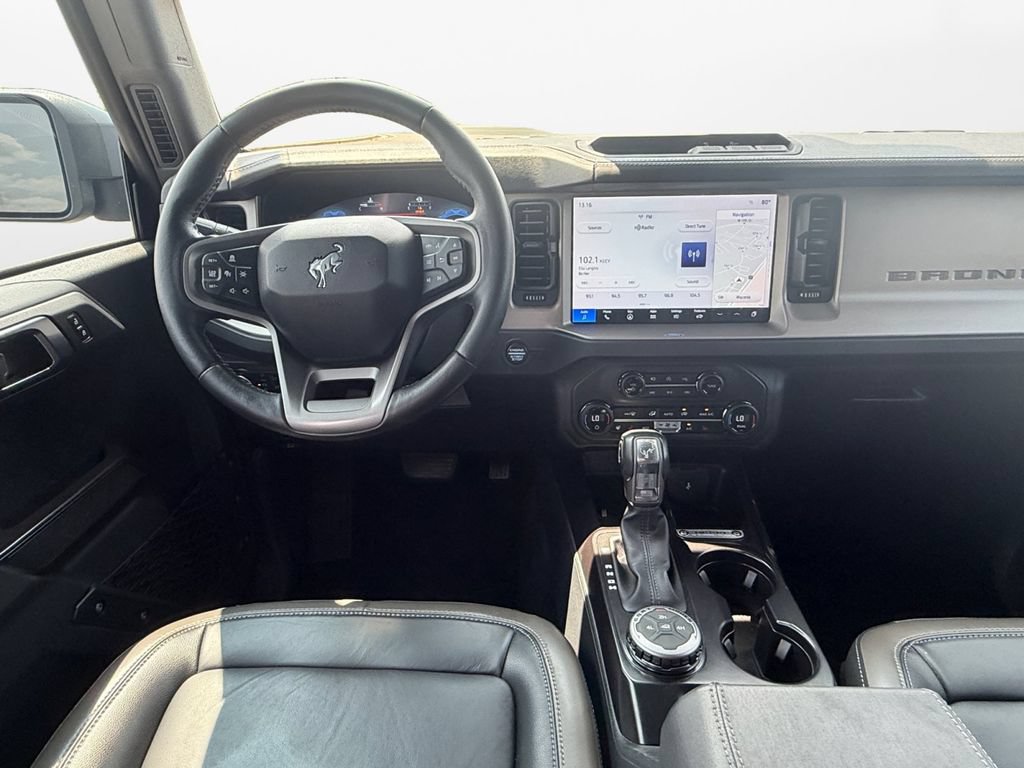 Used 2025 Ford Bronco Outer Banks AWD/4WD image 12